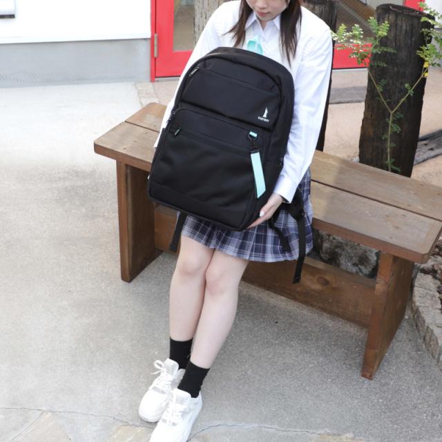 【商品レビューで+5%】イーストボーイ リュック スクバ リュックサック レディース 女子 大容量 33L 33リットル 女子高生 高校生 中学 EASTBOY  デイパック バックパック 撥水 はっ水 かわいい おしゃれ 学生 通学 スクール デイリー A4 B4 ブランド 部活 チャーム 黒 EBA104_6