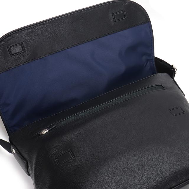 【商品レビューで+5%】タケオキクチ バッグ ショルダーバッグ メンズ ブランド TAKEO KIKUCHI フィル 709112 メッセンジャーバッグ 斜め掛けバッグ フラップショルダー A4 山羊革 ゴートレザー ゴート革 本革 レザー 革 軽量 レディース カジュアル オシャレ 人気 正規品_7