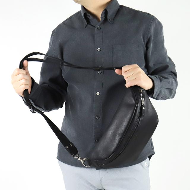 【商品レビューで+5%】タケオキクチ バッグ ボディバッグ メンズ ブランド 小さめ TAKEO KIKUCHI フィル 709911 ワンショルダーバッグ 斜め掛けバッグ ポーチ 小物入れ 山羊革 ゴートレザー ゴート革 本革 レザー 革 軽量 レディース カジュアル オシャレ 人気 正規品_15
