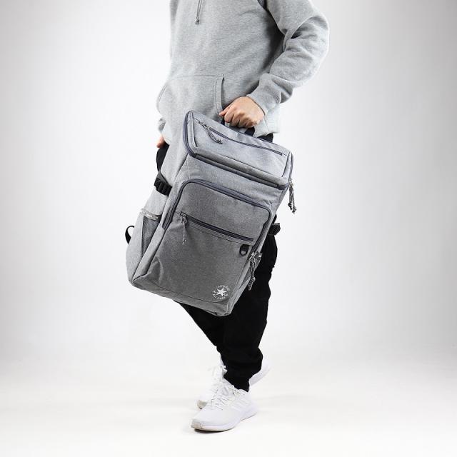 極美品RAINMAKERレインメーカー完売25SS立体ギャザー襟付きジャケット5 レインメーカー“陶磁器や彫刻”に着想、立体フォルムのジャケット