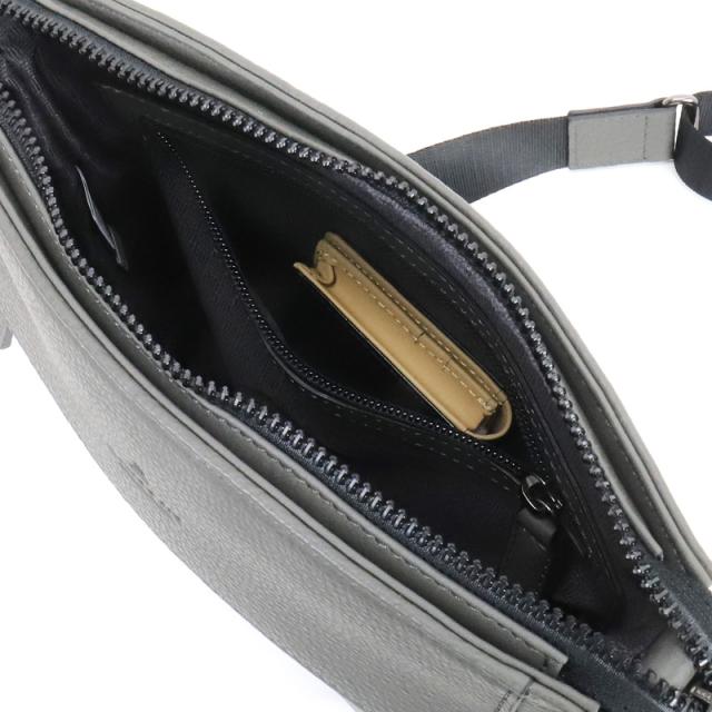 【商いもの文芸評論で+5%】ランバン 御徒面子 ショルダーバッグ メンズ ブランド名 ランバンコレクション LANVIN COLLECTION  カンヌ A5 B5 285111 曲がった掛け御徒面子 肩かけ 縦型 普段使い走り 旅する 通い 商行為 ビジカジ 心地よい 撥水 牛皮 なめし革 本革 軽さ 定まり品 定まり売りわたす店