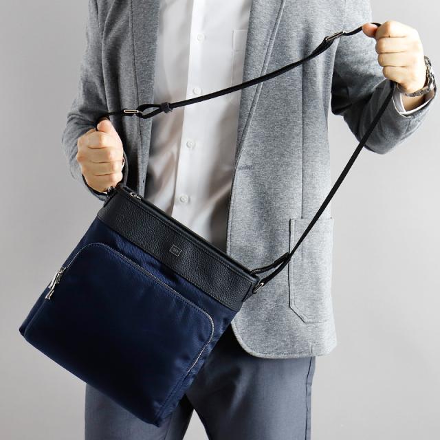 【商品レビューで+5%】タケオキクチ ショルダーバッグ バッグ メンズ ブランド TAKEO KIKUCHI インター 748111 斜め掛けバッグ 肩掛け 縦型 B5 A5 普段使い ビジネス 通勤 旅行 ナイロン 牛革 革付属 軽量 レディース カジュアル オシャレ 人気 正規品 正規販売店_13