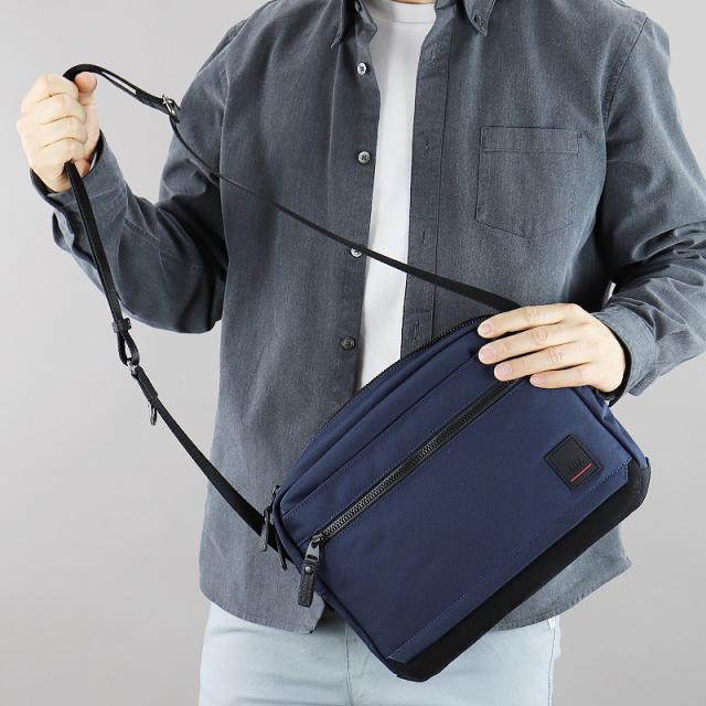 【商品レビューで+5%】タケオキクチ ショルダーバッグ バッグ メンズ ブランド TAKEO KIKUCHI アストン 755102 斜め掛けバッグ 肩掛け B5 A5 タウン 通勤 旅行 ポリエステル スエード 革付属 軽量 横型 レディース カジュアル オシャレ 人気 正規品 正規販売店_12