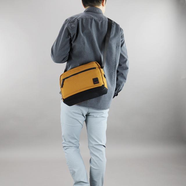 【商品レビューで+5%】タケオキクチ ショルダーバッグ バッグ メンズ ブランド TAKEO KIKUCHI アストン 755102 斜め掛けバッグ 肩掛け B5 A5 タウン 通勤 旅行 ポリエステル スエード 革付属 軽量 横型 レディース カジュアル オシャレ 人気 正規品 正規販売店_2
