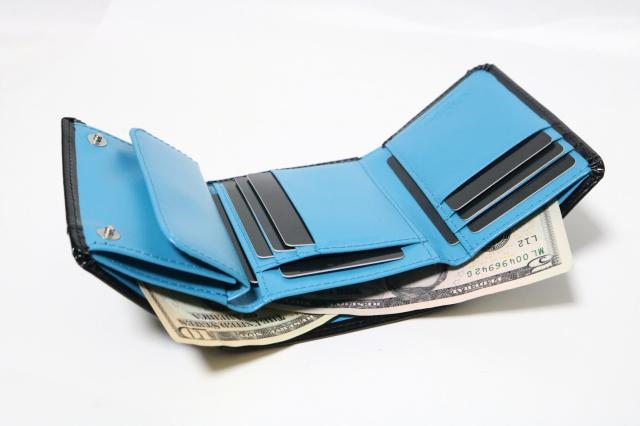 Maturi マトゥーリ エグゼクティブ コードバン 馬革 牛革 三つ折り財布