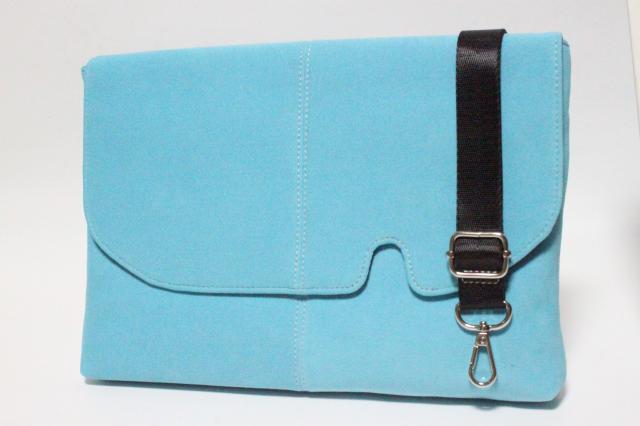 4月予約販売【Maturi マトゥーリ】最高級 アルカンターラ ピスタシリーズ エグゼクティブサコッシュ　ショルダー　バッグ　MT-40　LBLの通販は