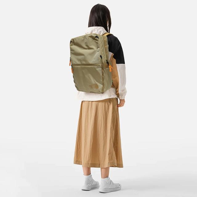 未使用　ザノースフェイス　リュック　コミューターバックパック　NF0A8AMK Amazon.co.jp: ザ・ノースフェイス コミューターパック COMMUTER PACK