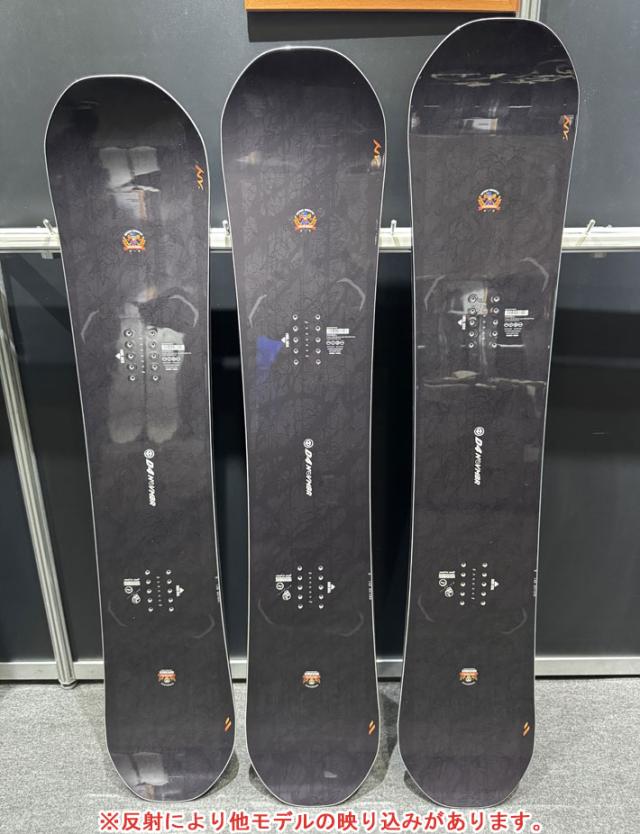 [予約商品] 26-27 NOVEMBER ノベンバー スノーボード SNOWBOARD D4 ディフォー D FOUR レディース 138cm 142cm 146cm ノーベンバー グラトリ スノーボード 板 2026 2027 日本正規品_6