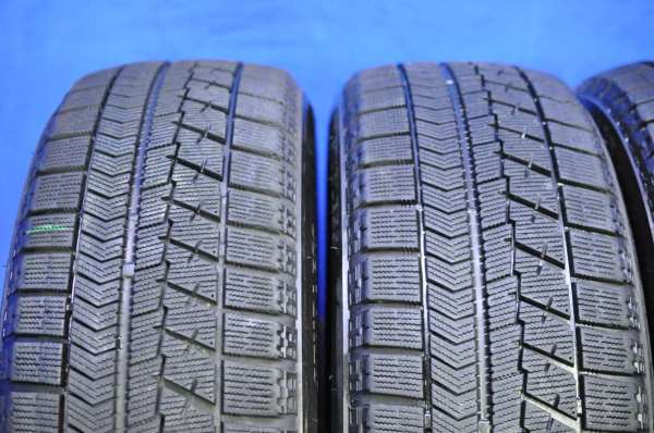 送料無料 中古 ブリヂストン ブリザック Vrx 5 60r16 4本セット スタッドレスタイヤの通販はau Pay マーケット タイヤ ホイール カンパニー