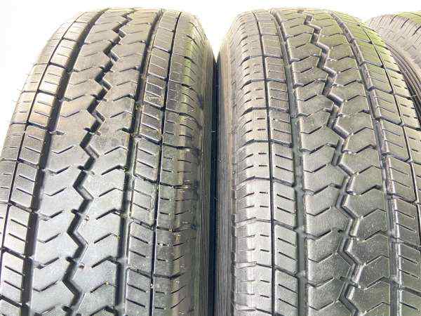 【中古】トーヨータイヤ V-02e 195/80R15 日産純正 15インチ 139.7-6穴 4本 中古タイヤ・サマータイヤ