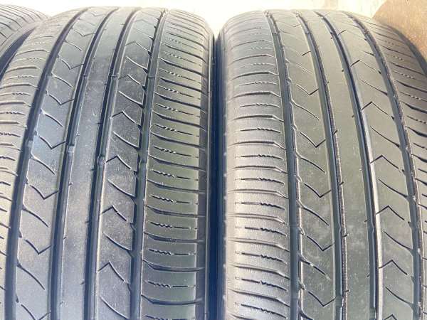 中古】トーヨータイヤ SD-7 215/55R17 4本セット サマータイヤ