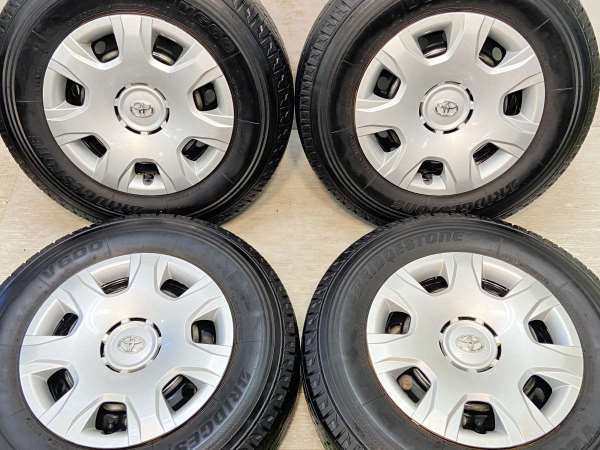 【中古】ブリヂストン V600 195/80R15 トヨタ純正 15インチ 139.7-6穴 4本 中古タイヤ・サマータイヤ