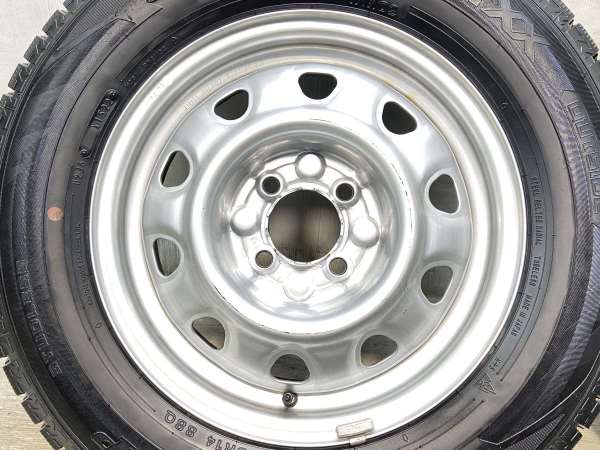 【中古】ダンロップ ウィンターマックス WM02 185/70R14 　 14インチ 100-4穴 4本 中古タイヤ・スタッドレスタイヤ_4