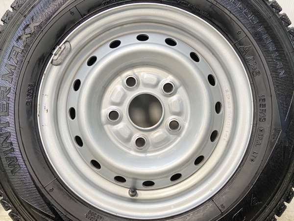 【中古】ダンロップ ウィンターマックス SV01 165R13 ダイハツ純正 13インチ 114.3-5穴 4本 中古タイヤ・スタッドレスタイヤ_3