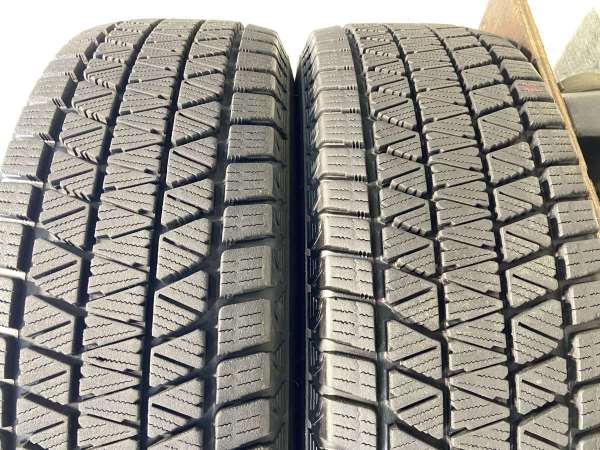 中古】ブリヂストン ブリザック DM-V3 215/70R16 2本セット 中古】ブリヂストン ブリザック DM-V3 215/70R16 2本セット