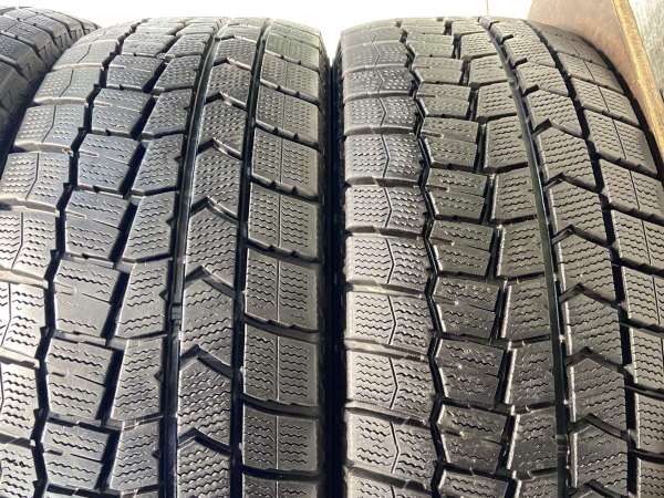 中古】ダンロップ ウィンターマックス WM02 215/60R16 4本セット 中古】ダンロップ ウィンターマックス WM02 215/60R16 4本セット