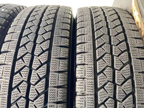 中古】ブリヂストン ブリザック VL1 195/70R15 106/104LT 4本 中古】ブリヂストン ブリザック VL1 195/70R15 106/104LT 4本