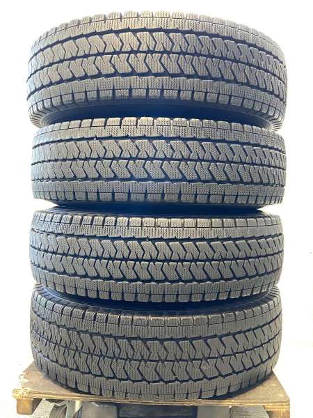 60系プリウス スタッドレスタイヤ ホイール4本セット 195/60R17