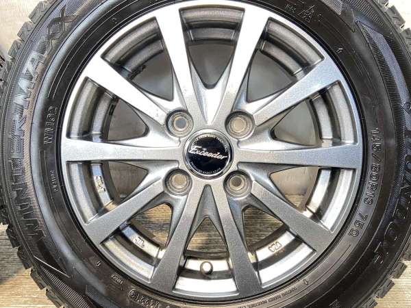 235/65R17．ダンロップ ウィンターマックス 22年製．ホイール セット
