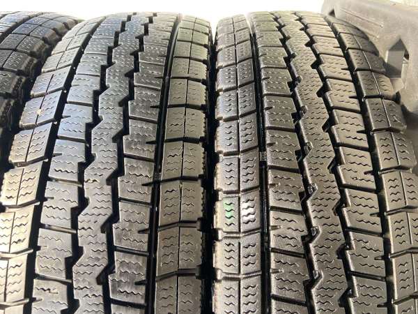 中古】ダンロップ ウィンターマックス SV01 155/80R14 88/86LT 4 中古】ダンロップ ウィンターマックス SV01 155/80R14 88/86LT 4