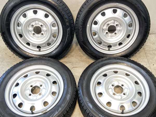 【中古】ブリヂストン ブリザック VRX2 185/60R15 　 15インチ 100-4穴 4本 中古タイヤ・スタッドレスタイヤ 18,576円