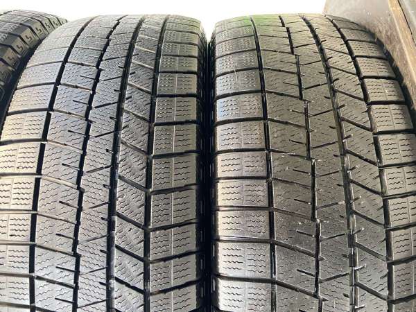 215/60R16 スタッドレスタイヤ ダンロップウィンターマックス03