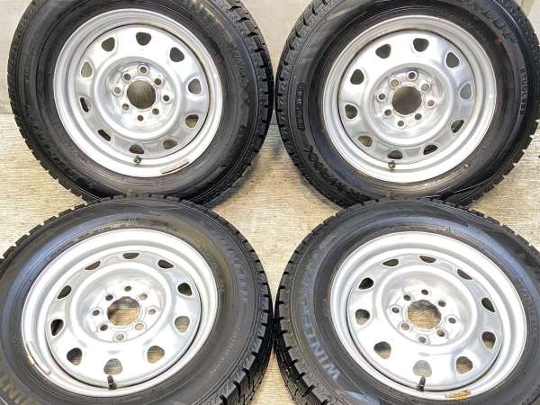 【中古】DUNLOP ウィンターマックス WM02 185/70R14 TOPY V6A 14インチ 100/114.3-4穴 4本 中古タイヤ・スタッドレスタイヤ