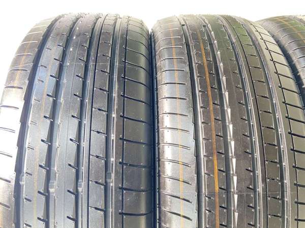 中古】ヨコハマ アドバン V61 235/60R18 4本セット サマータイヤの通販
