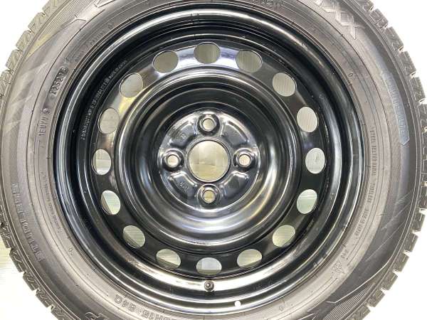 【中古】ダンロップ ウィンターマックス WM02 175/65R15 トヨタ純正 L13 15インチ 100-4穴 4本 中古タイヤ・スタッドレスタイヤ_3