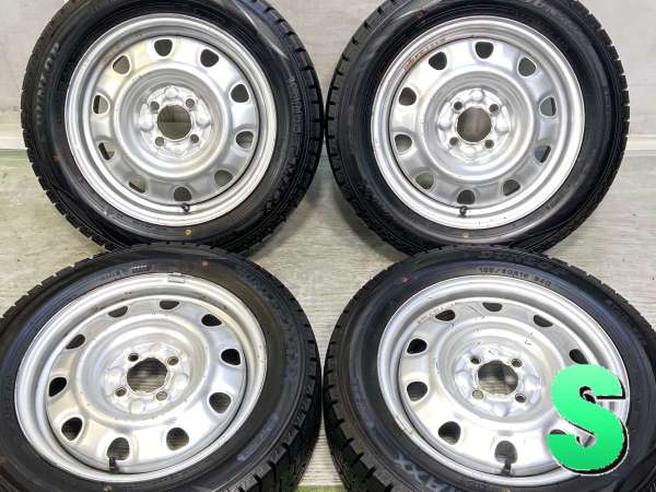 【中古】ダンロップ ウィンターマックス WM02 185/60R15 　 TOPY M60 15インチ 100-4穴 4本 中古タイヤ・スタッドレスタイヤ 25,776円
