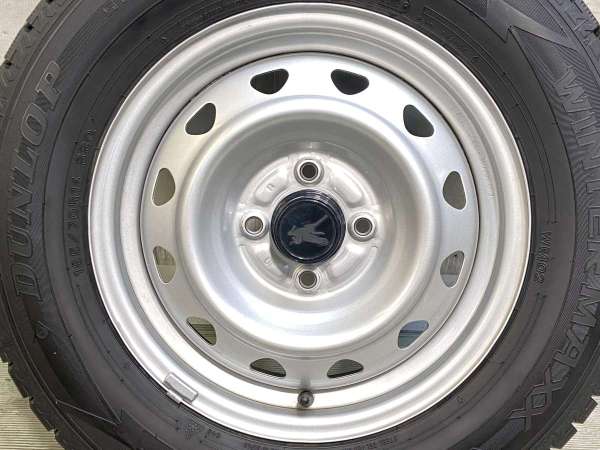 【中古】DUNLOP ウィンターマックス WM02 185/70R14 キャロウィン J9 14インチ 100-4穴 4本 中古タイヤ・スタッドレスタイヤ_3