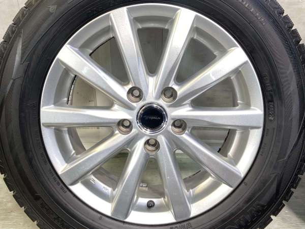 【中古】ダンロップ ウィンターマックス WM02 205/65R16 　 TOPRUN 16インチ 114.3-5穴 4本 中古タイヤ・スタッドレスタイヤ