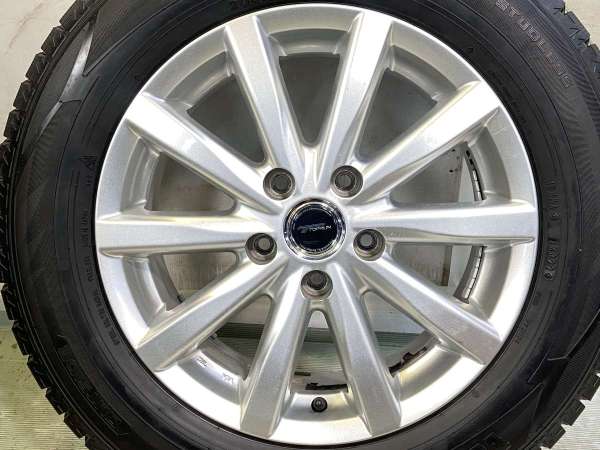 【中古】ダンロップ ウィンターマックス WM02 205/65R16 　 TOPRUN 16インチ 114.3-5穴 4本 中古タイヤ・スタッドレスタイヤ