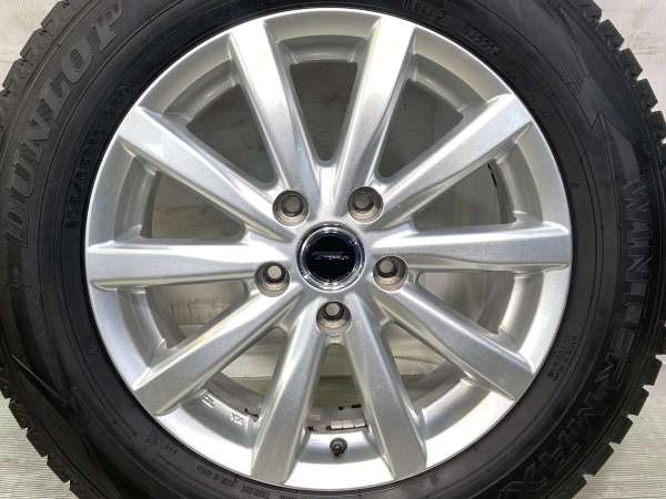 【中古】ダンロップ ウィンターマックス WM02 205/65R16 　 TOPRUN 16インチ 114.3-5穴 4本 中古タイヤ・スタッドレスタイヤ