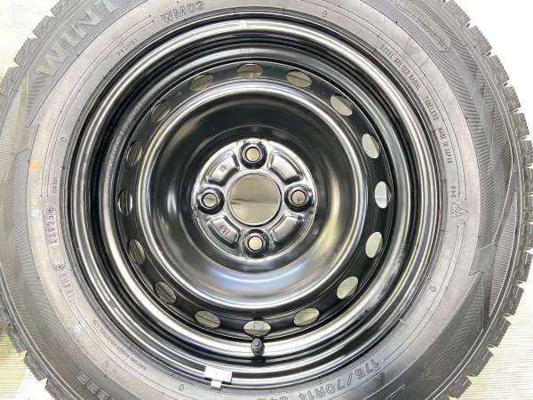 【中古】ダンロップ ウィンターマックス WM02 175/70R14 トヨタ純正 D3 14インチ 100-4穴 4本 中古タイヤ・スタッドレスタイヤ_3