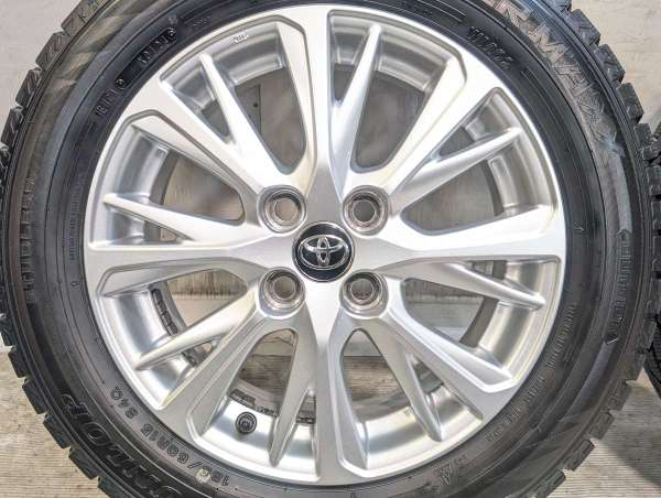 中古】ダンロップ ウィンターマックス WM02 185/60R15 トヨタ純正 15