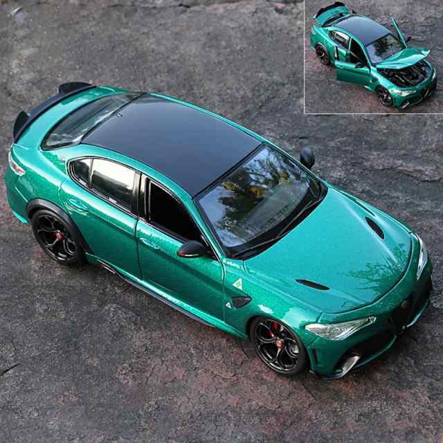 Bburago ブラーゴ 1/18 アルファロメオ ジュリア GTAm GIULIA ミニカー おもちゃ