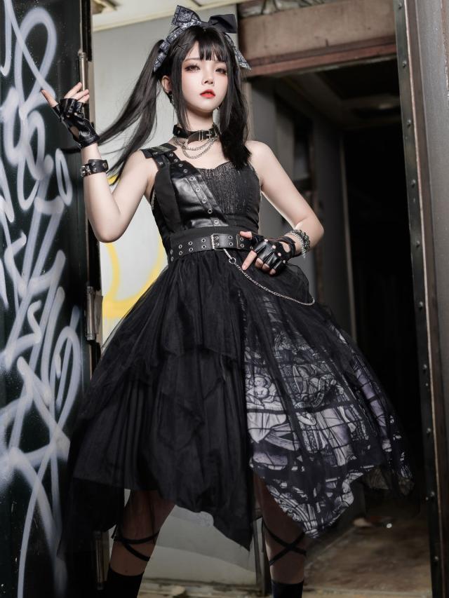 ゴシックロリータJSKドレス衣装黒赤グロメットノースリーブポリエステルデイリーカジュアルダークロリータジャンパースカート衣装 ゴシックロリータJSKドレス衣装黒赤グロメットノースリーブ