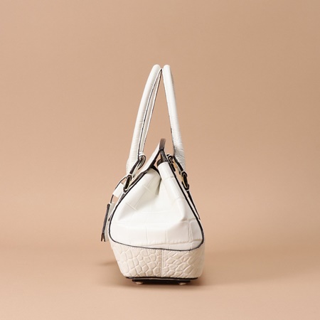 サマンサタバサ トートバッグ イタリアンカーフレザー 小サイズ オフ