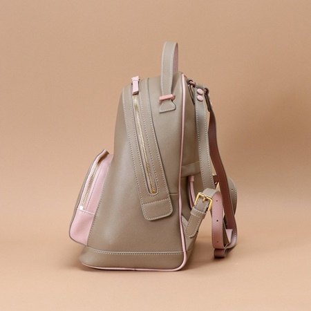 サマンサタバサ リュック バイカラーリュック 大 グレージュ Samantha Thavasa サマンサ タバサ ブランド 正規品 新品 ギフト プレゼント 人気 おすすめ 誕生日 記念日 クリスマス 送料無料 ラッピング無料 サマンサタバサ リュック バイカラーリュック 大 グレージュ Samantha