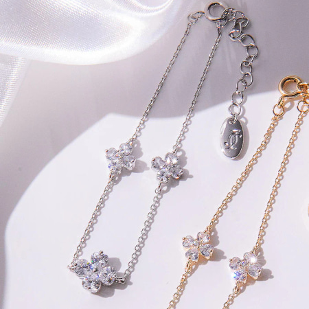 ジル バイ ジルスチュアート JILL by JILLSTUART ブレスレット Ｃｕｂｉｃクローバー キュービックジルコニア レディース ブランド 正規品 新品 ギフト プレゼント 人気 おすすめ 誕生日 記念日 クリスマス 送料無料 ラッピング無料_2