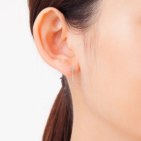 ヨンドシー ピアス ダイヤモンド シンプル K10ホワイトゴールド 4℃ ブランド 正規品 新品 ギフト プレゼント 人気 おすすめ 誕生日 記念日 クリスマス 送料無料 ラッピング無料_1