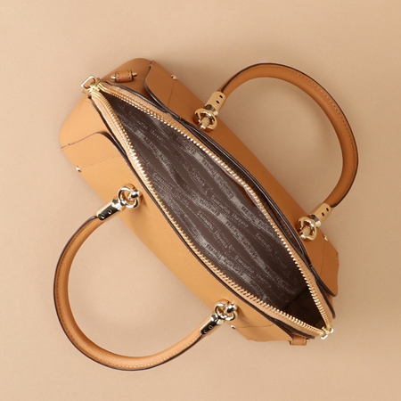 サマンサタバサ Samantha Thavasa ショルダーバッグ 新色 アベクトワ