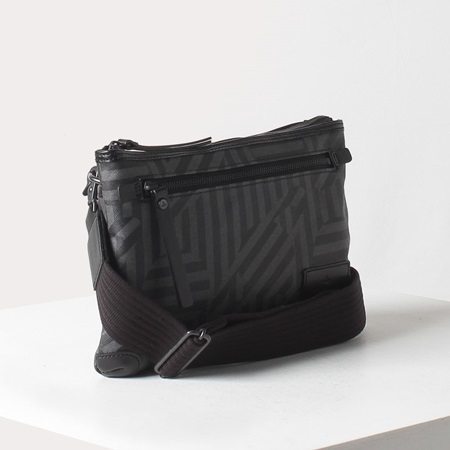 ヴィヴィアンウエストウッド バッグ メンズ サコッシュ ショルダーバッグ ストライプorb グレー Vivienne Westwoodの通販はau Pay マーケット Clover Leaf クローバーリーフ