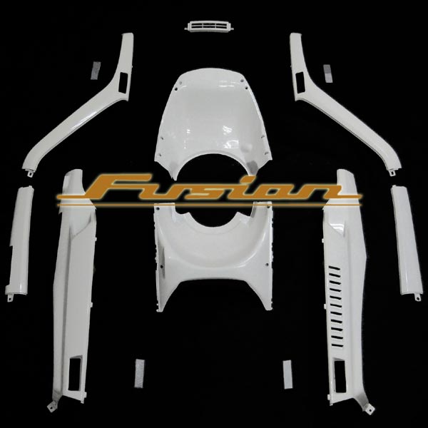 フュージョン MF02 アンダーカウル ホワイト塗装 リフレクター付 外装パーツ ホンダ FUSIONの通販は