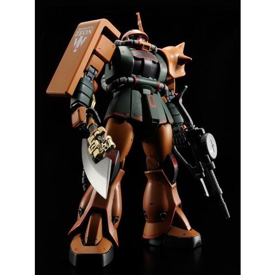 【新品】１週間以内発送 ＭＧ 1/100 MS-06FS ガルマ・ザビ専用 ザクＩＩ　組み立て式プラモデル ガンプラ アニメ ロボット