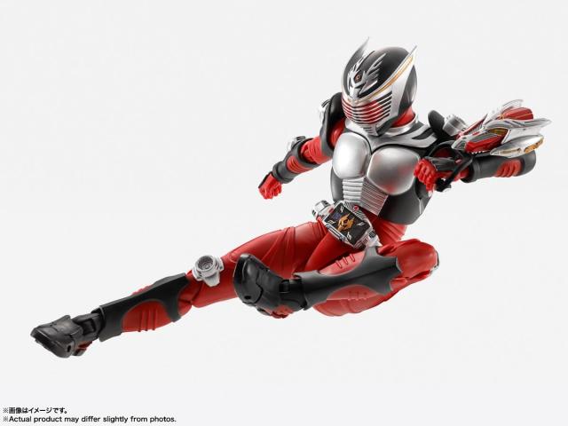 【新品】26年6月入荷次第発送予定　S.H.フィギュアーツ（真骨彫製法） 仮面ライダー龍騎 約145mm 塗装済み可動フィギュア　S.H.Figuarts かめんライダーりゅうき