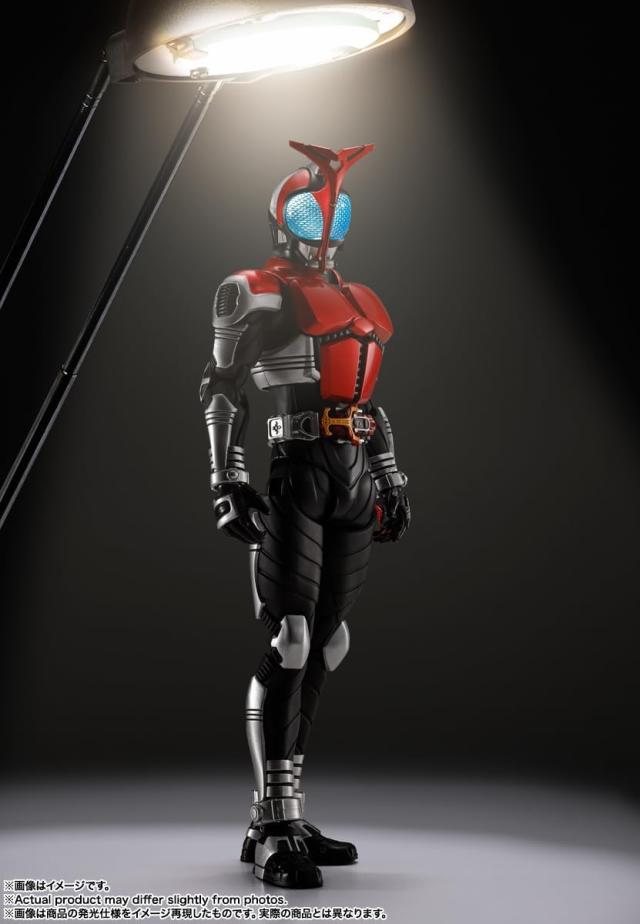 【新品】9月入荷次第発送　S.H.フィギュアーツ（真骨彫製法） 仮面ライダーカブト ライダーフォーム 20th Anniversary Ver. 約145mm  塗装済み可動フィギュア_1