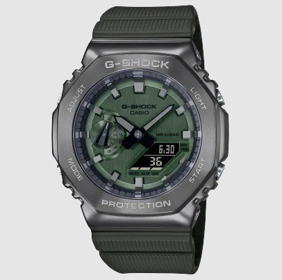 【新品】1週間以内　シール・タグ付！【GM-2100B-3AJF グリーン】 CASIO カシオ G-SHOCK ジーショック メタルカバードモデル 腕時計