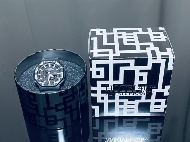 【新品】【即納】外箱難あり　カシオ CASIO G-SHOCK 布袋寅泰コラボ モデル HOTEI 40th ANNIVERSARY GUITARHYTHM MODEL GA-2100HT-1AJR